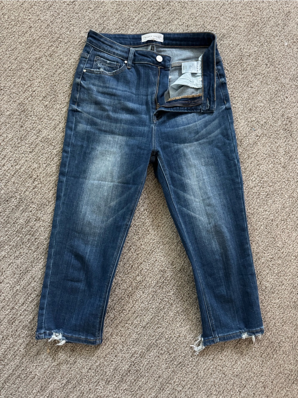 Risen Women’s Dark Blue Cropped Jeans - Stretch size 9